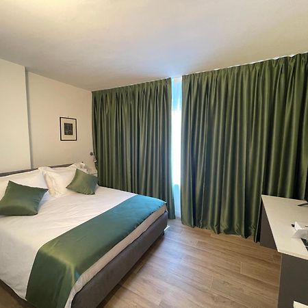 Saint Michel Hotel Gorizia Bagian luar foto