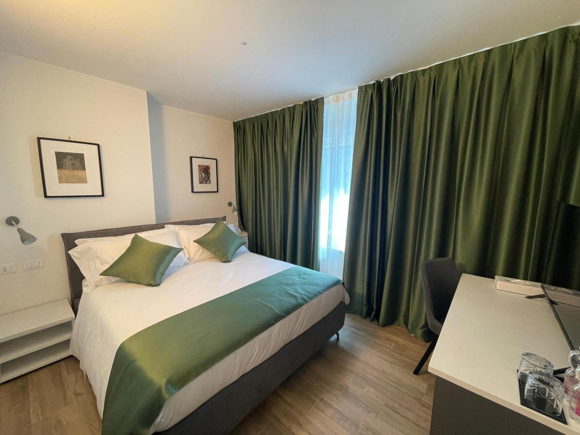 Saint Michel Hotel Gorizia Bagian luar foto