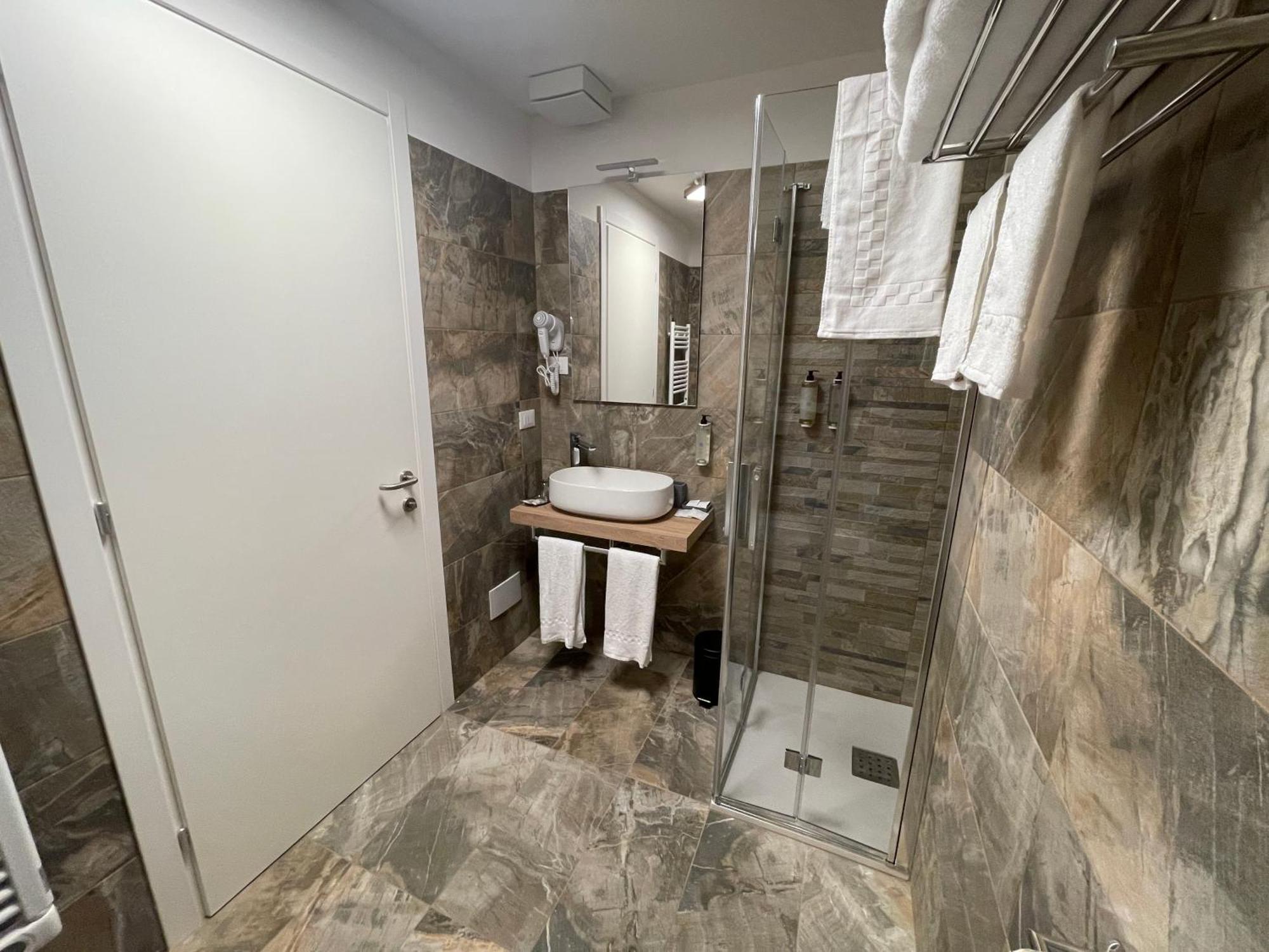 Saint Michel Hotel Gorizia Bagian luar foto
