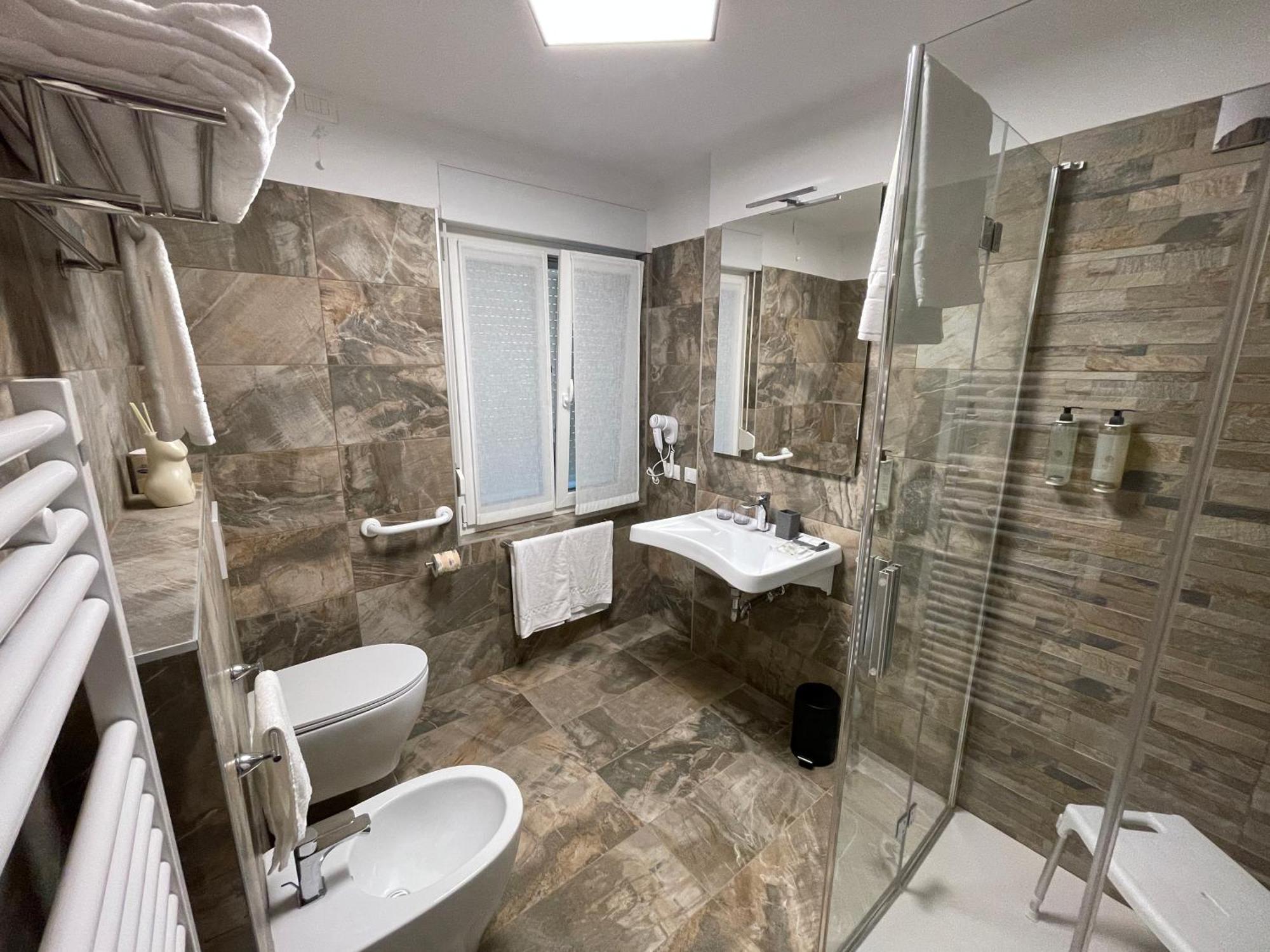 Saint Michel Hotel Gorizia Bagian luar foto