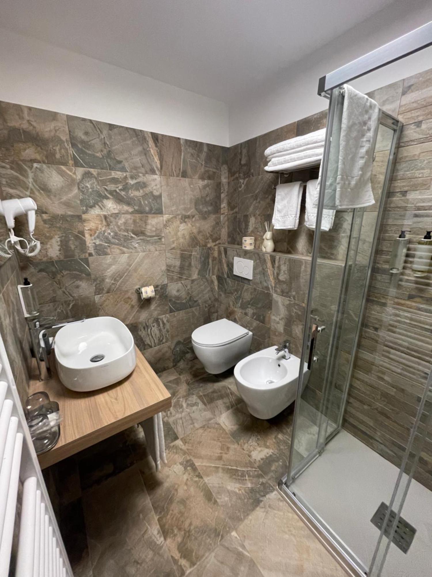 Saint Michel Hotel Gorizia Bagian luar foto